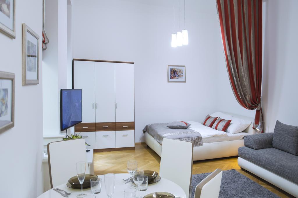 Modern Apartment Všehrdova Praha Exteriér fotografie